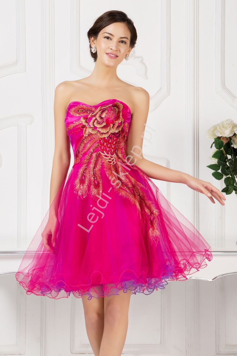 Balowa sukienka z organzy na wesele różowa