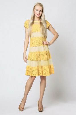 Letnia żółta sukienka rozkloszowana