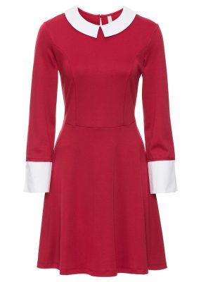 Elegancka czerwona sukienka z kołnierzykiem