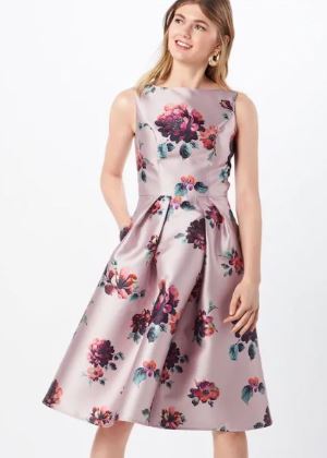 Chi Chi London sukienka w kwiaty fioletowa