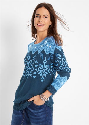 Niebieski sweter w norweski wzór